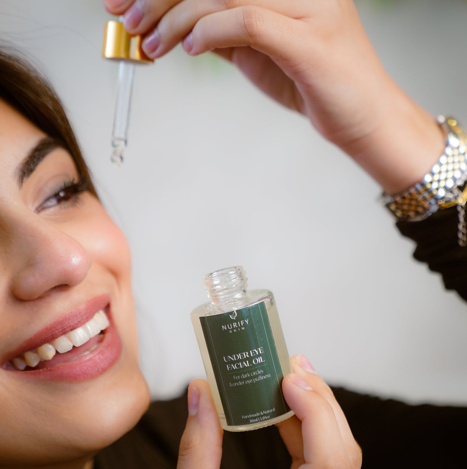 Under Eye Facial Oil 01