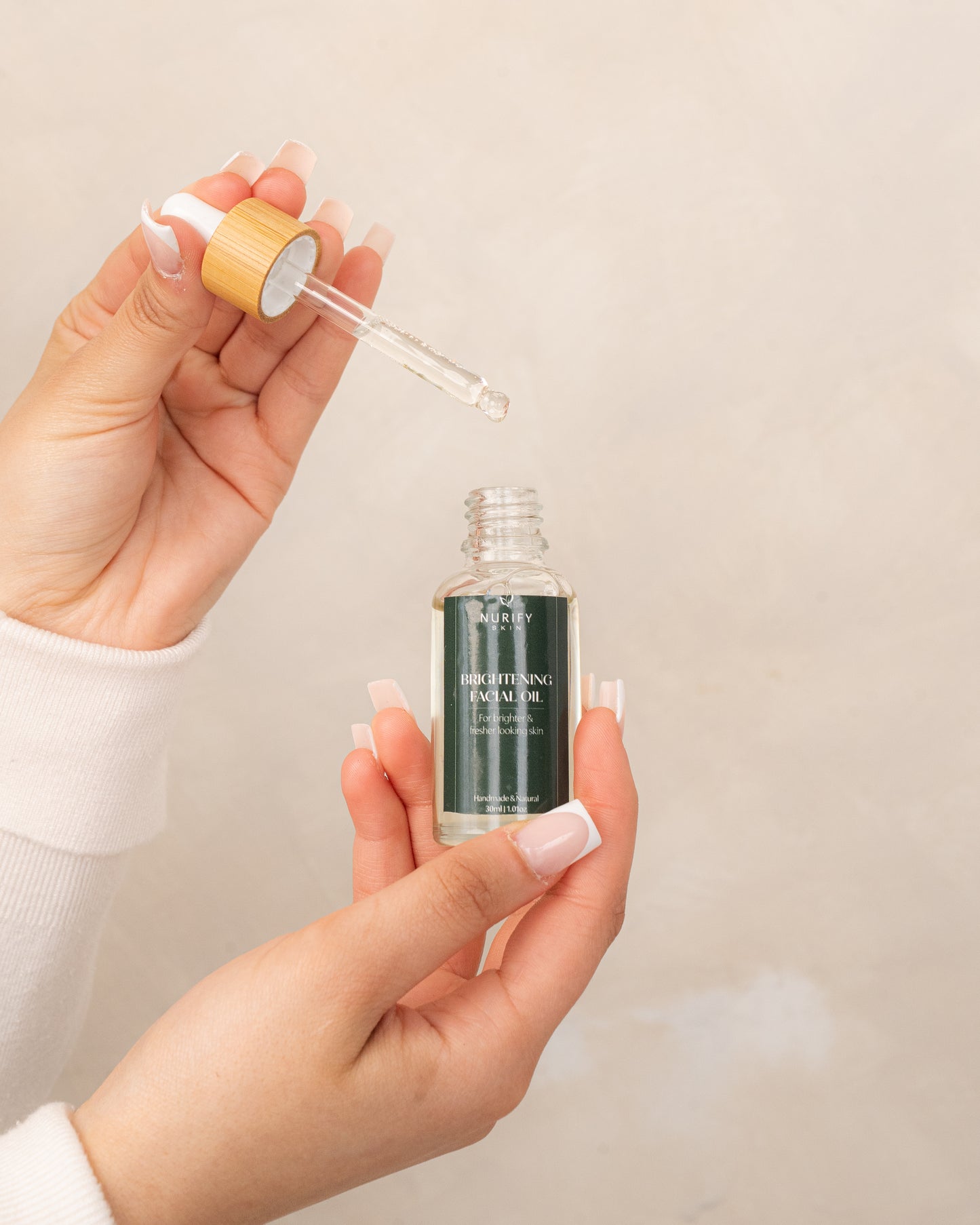 Brightening Facial Oil